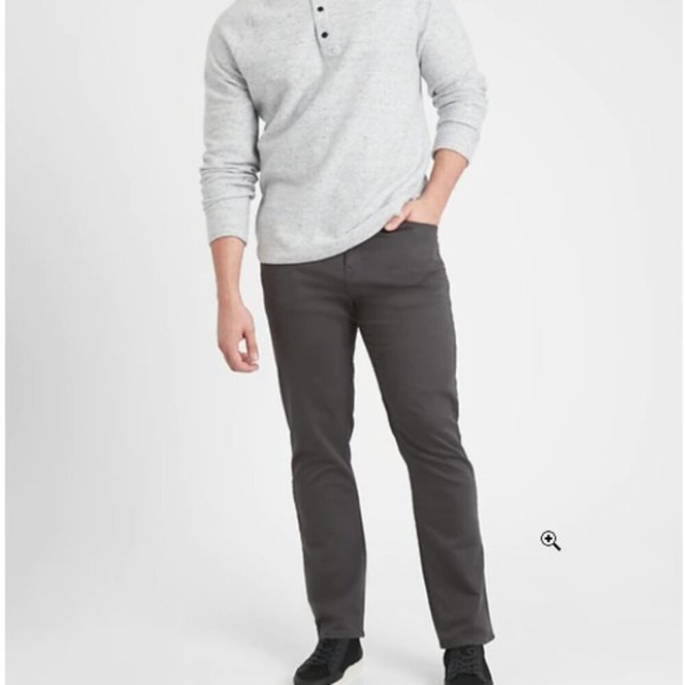 Banana Republic Men's 32/30 Traveler Pants Light Toffee Athletic Taper Fit